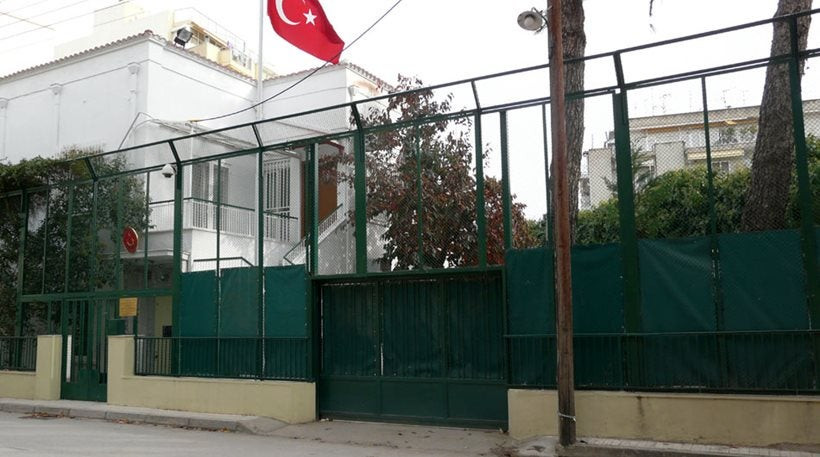 Δημοψήφισμα Τουρκίας: Ψηφίζουν και σήμερα οι περίπου 10.000 Τούρκοι της Ελλάδας